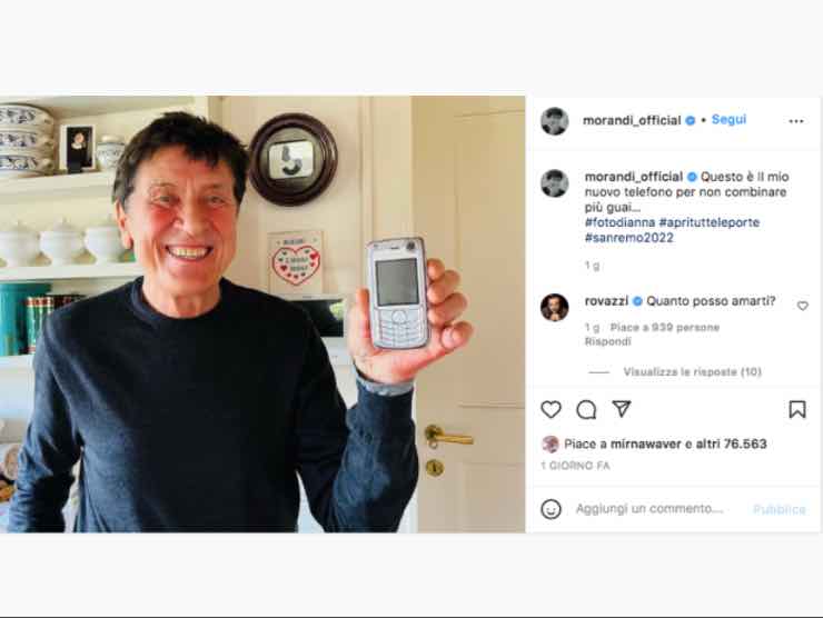 Gianni Morandi e il suo nuovo telefono antiguai | Instagram