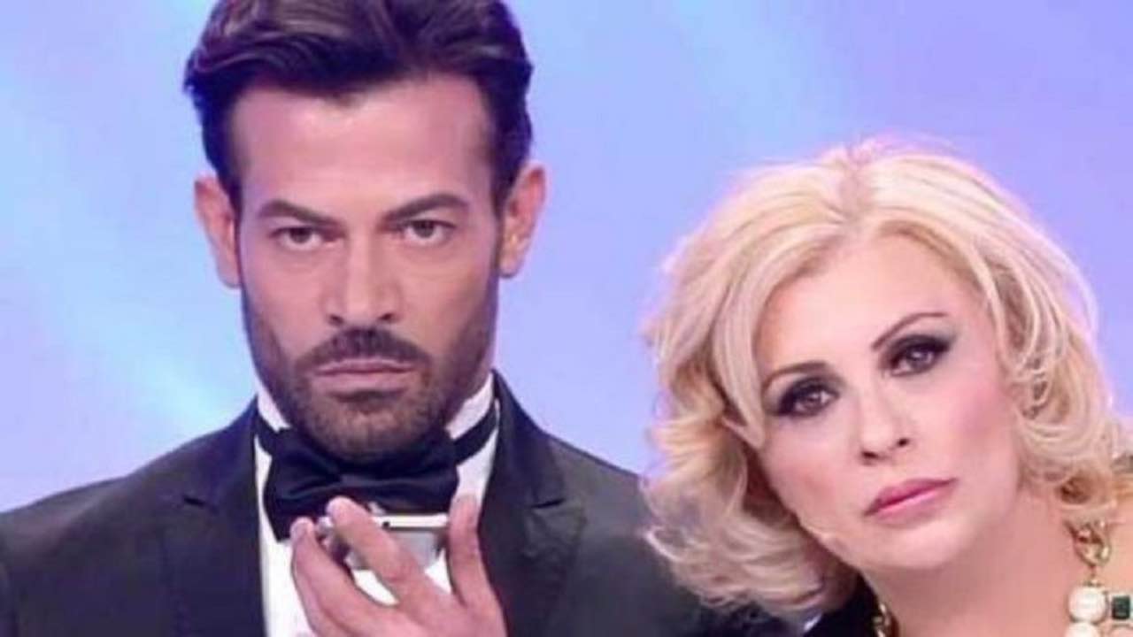 Uomini e Donne, il ritorno di Tina: volano stracci con Gianni Sperti -  Newstv.it