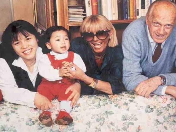 Raimondo e Sandra con i figli adottivi | Web Source