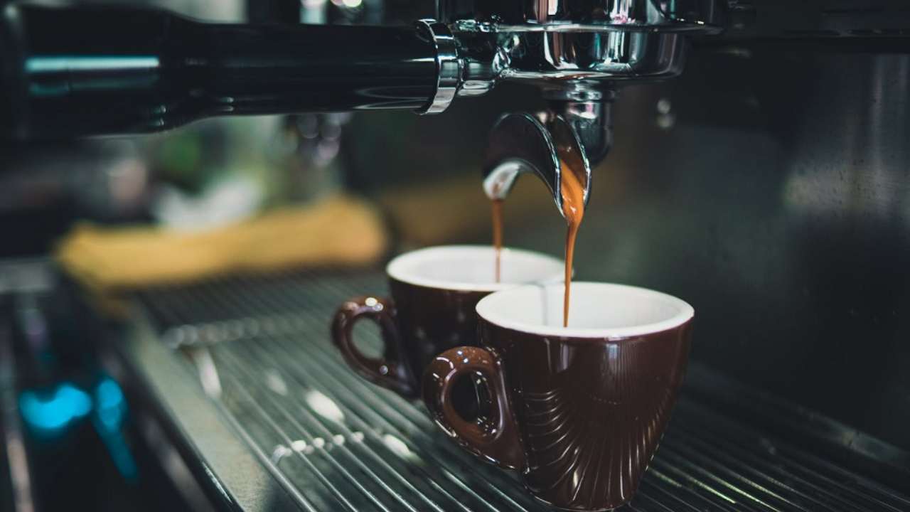 I rischi assumendo caffè dopo i pasti