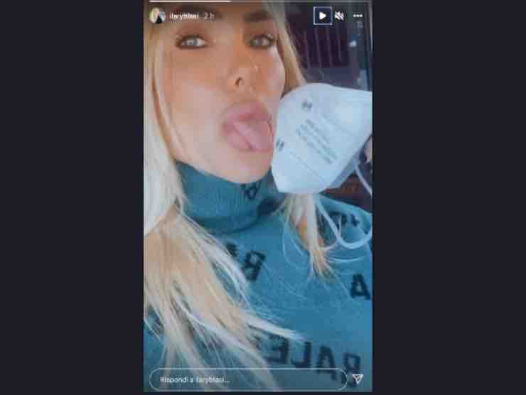 Ilary Blasi_ una linguaccia contro il gossip | Instagram