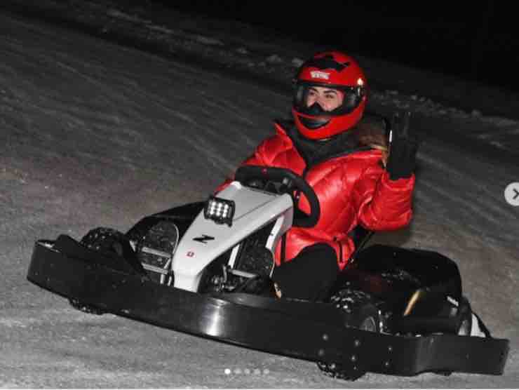 Melissa Satta impegnata in una gara di Go Kart sulla neve | Instagram