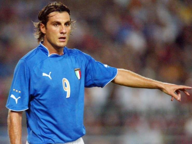 Bobo Vieri con la maglia della Nazionale (web source) 12.4.2022 newstv.it