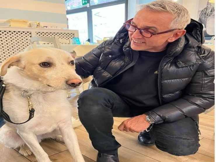 Bruno Barbieri con Lupin (Instagram) 15.4.2022 newstv.it