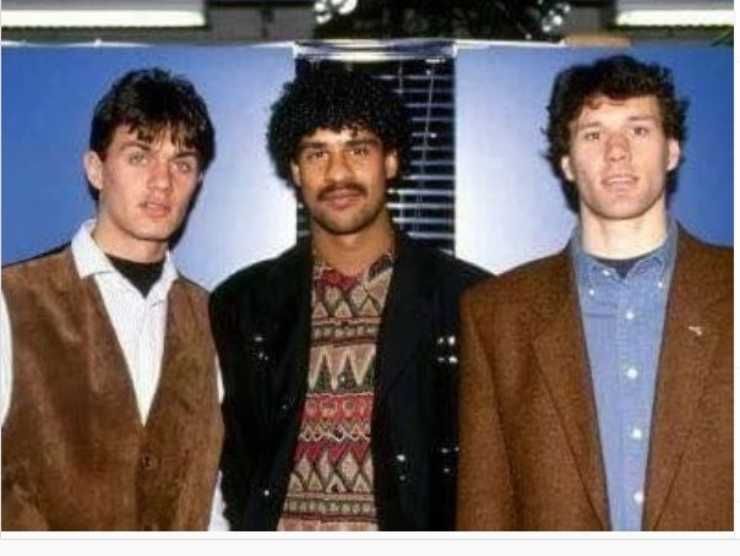 Maldini - Rijkaard - Van Basten (Instagram) 9.4.2022 newstv.it