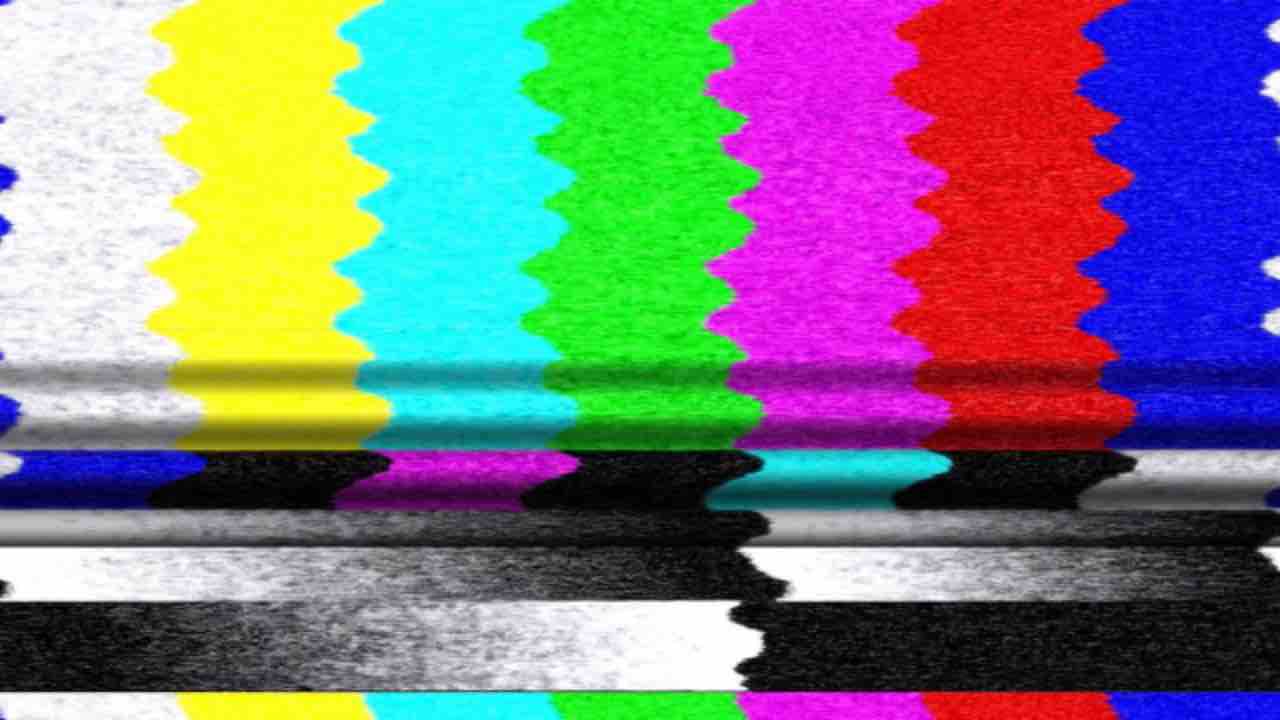 I nostri televisori per quanto tecnologici a volte cadono proprio sulla qualità della visione. Ecco come risolvere il problema della TV a scatti | Web Source
