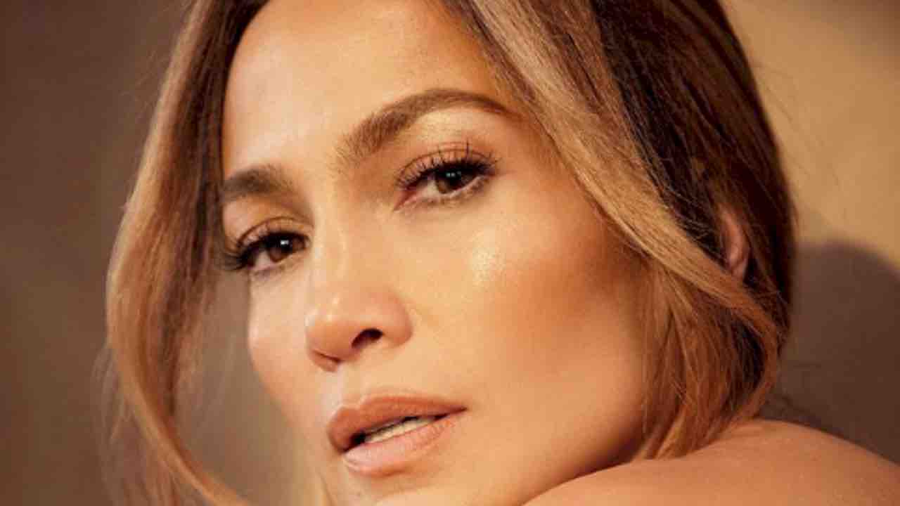 Jennifer Lopez, senza vestiti sta ancora meglio | Instagram