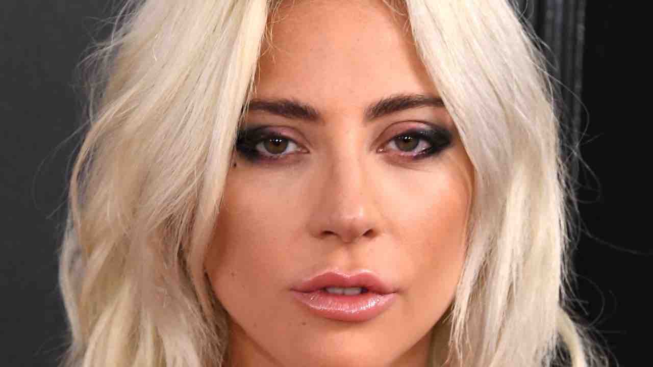 Lady Gaga, affascinante e tormentata | web source