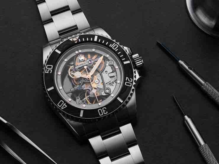 Lo straordinario Rolex Submariner scheletrato di Pirlo ! Web Source