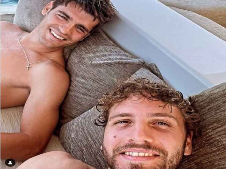 Alvaro Morata e Manuel Locatelli insieme in vacanza (Instagram) 22.7.2022 newstv