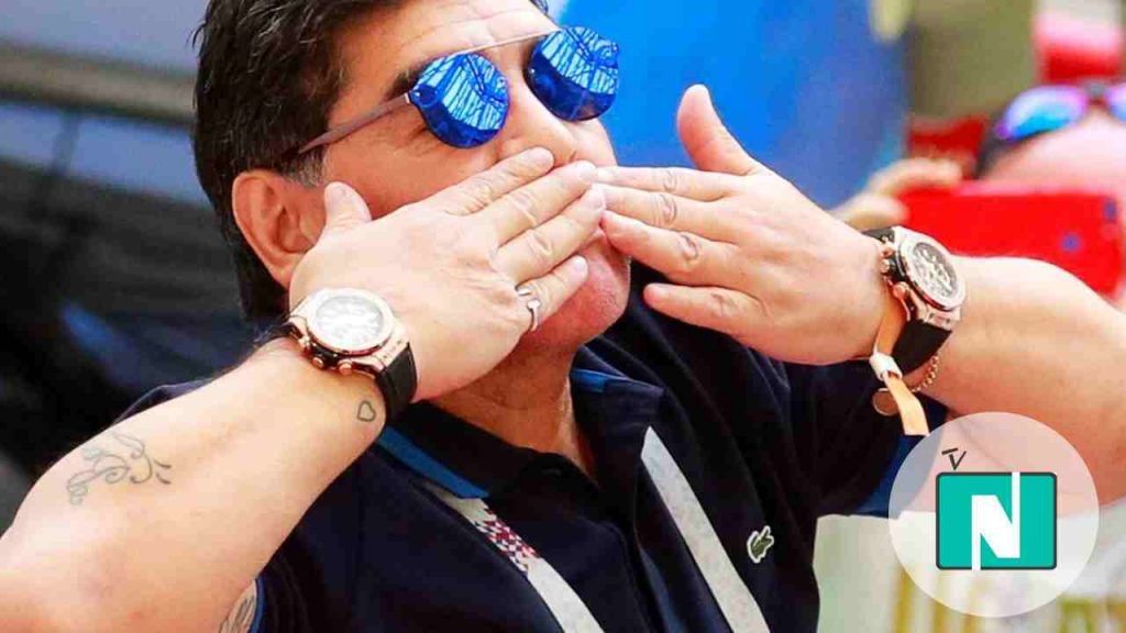 La passione per gli orologi di Diego Armando Maradona: ne indossava sempre due | Web Source