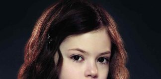 Mackenzie Foy in Twilight