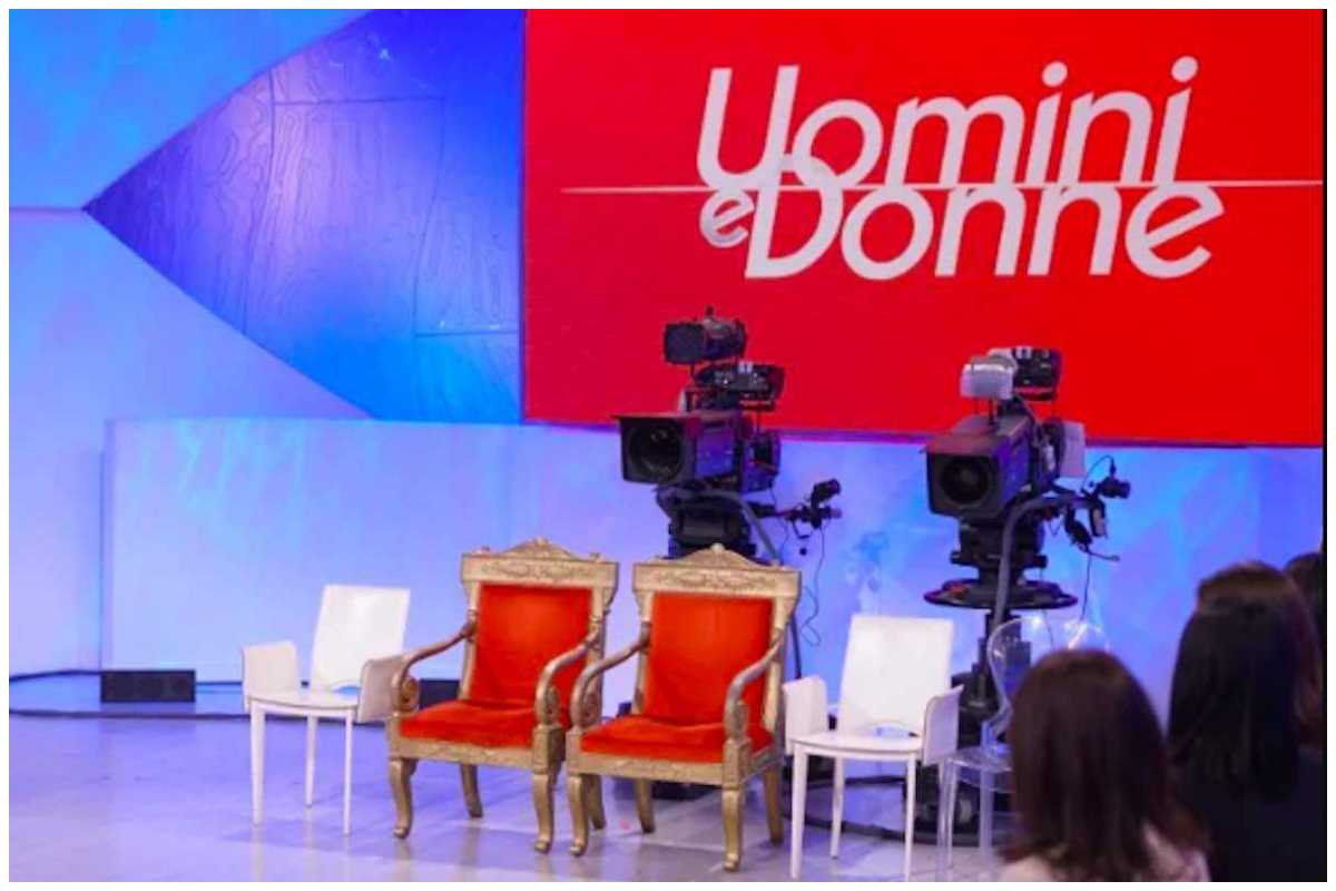 Uomini e Donne studio