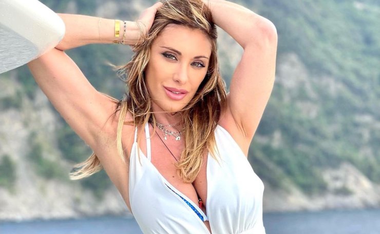 sabrina salerno allenamento workout video